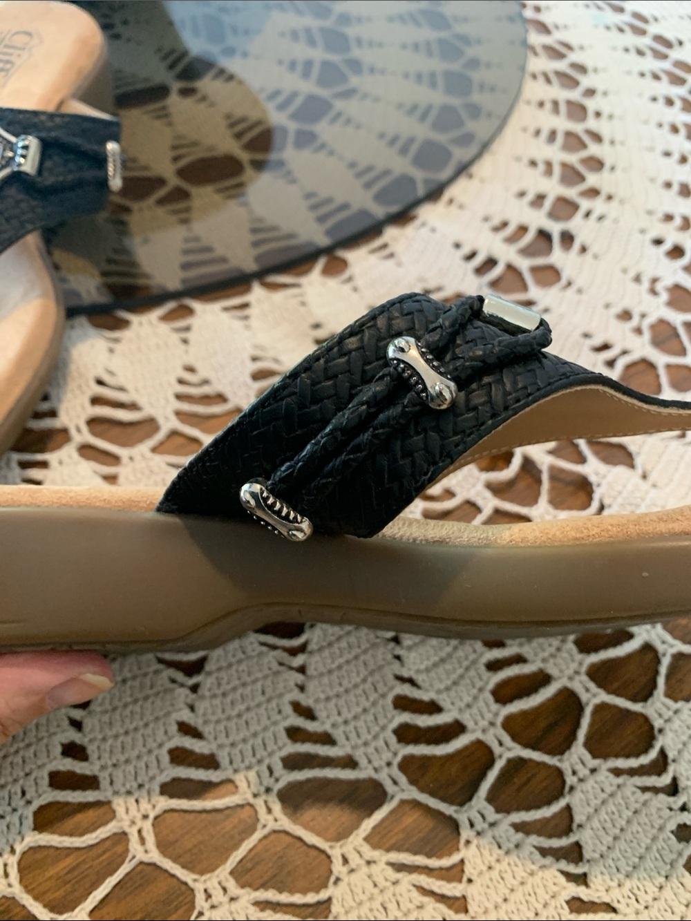 Cliffs by WHITE MOUNTAIN Black Braided Thong Sandals with Silver Accents - Picture 5 of 7